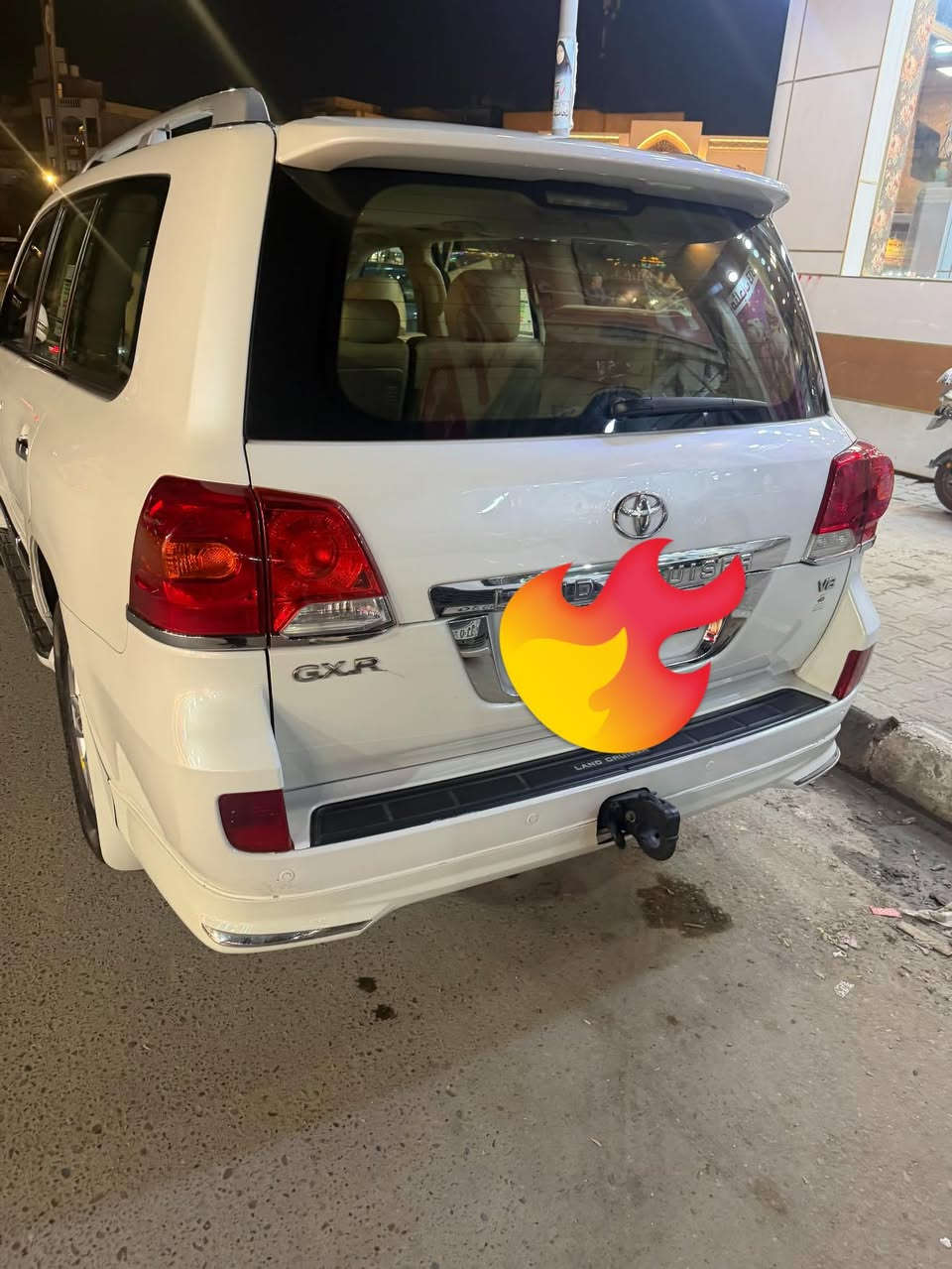 لاند كروز مديل 2012
GXRمكينة 8سلندر 4.600
ماشية 100 الف حقيقي 
كشن كهرباء
رقم بغداد نكليزي 
تحكم ستيرن 
فتحه 
ثلاجه 
اشاير بل مري 
مري قلاب 
تخم تاير دلوب جديد 
حداديه جديده 
3 قطع تبريد 
حساس امامي 
كامره خلفيه 
كير مكينه كفاله 
مكان السياره كربلاء 
بيه قطعتين صبغ 
السعر 325 وبيه مجال سياره ربع مابيه مصرف 
***********
