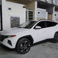 توسان 24 وارد امريكا محرك 2500 فور ويل فول ماعده الفتحه اسيار اكلين بس...