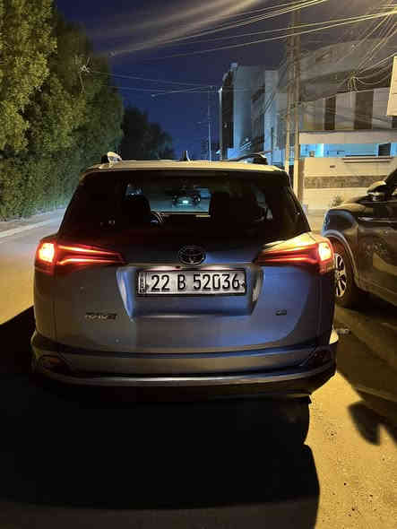 تيوتا راف فور 2017 رقم اربيل وارد امريكي حادثه سرقه جاملغين ودعاميه ولايتات شادين اصليه ومصبوغ بجمه ومن فحصته طلع بيه كلير امريكا قطعتين البيبان الاماميه السياره مكفوله من الحادث لغد شاصي مكفولات من الزلغ بدون ايرباك مكينته 2500 مكفوله من الفتح ومن كلشي كير مبدل دهن بالجديد وكذالك مكفول صدر امامي خلفي كارتون تخم تاير جديد رادار بلادي حجر موجود ماشيه 72 لايت زنون شادله نهار بلوجكتر زنون شادله بصمه تشتغل بصمه تفتح وتقفل كذالك مسويله تشغيل عن بعد تبريد ثلج نضم سبورت وايكو رادار امامي  سنويه لل2030 هزه جديده ارقام جدد بااسمي شرط التحويل سياره جاهزه من كلشي عارضه 153 وبيه مجال بسيط مكاني بغداد حي الجهاد ***********
