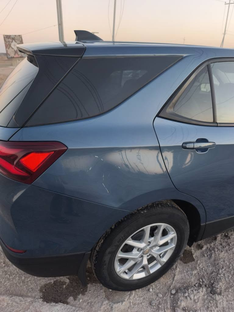 🔷السيارة : شوفرليت كوينكس LT
🔷سنة الصنع :2024
🔷اللوحة : البصرة 
🔶السعر : 18,000دولار
🔷الضرر : (صور الضرر مرفقة بالاعلان)
______________________________________
🔷المواصفات:
🔹حجم المحرك 4 سلندر 1.5L توربو 
🔹رادار امامي
🔹تنبيه الخروج عن المسار
🔹كراسي مخمل
🔹كرسي السائق كهرباء
🔹اوتو ستوب
🔹ويل كب حجم 17 انج مع اطارات بحالة جيدة
🔹وضعيات قيادة
🔹شاشه تحكم بالايعازات
🔹تحكم ستيرن جهتين
🔹بصمة ابواب وتشغيل وتشغيل عن بعد
🔹مع باقي المواصفات الاعتيادية
————————————————————————
☎️ الاتصال :
***********
📍 البصرة  -  التنومه الصالحيه البصرة, العراق
