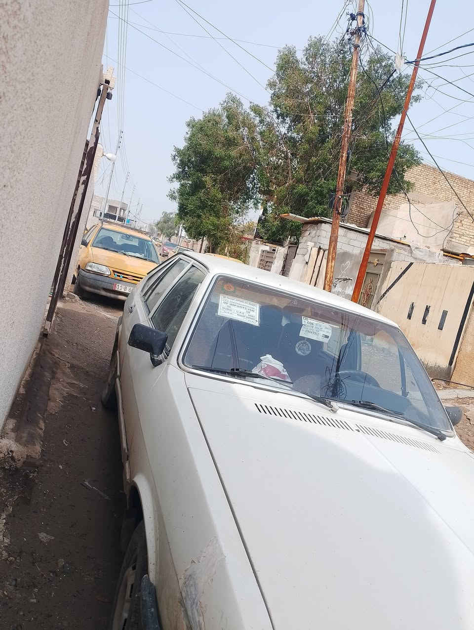 سلام عليكم برازيلي 87 رقم بغداد نكليزي بسمي مكينه 1600بلاديه كيره 5نمر تخم تاير جديد حداديه جديده السياره دواخله نضيفه بلاديه مسجله شغال كله علبلاد السياره نقص بيه بس شباك امامي وحواجب  السعر 30وبيه مجال بسيط  *********** لعنوان بغداد
