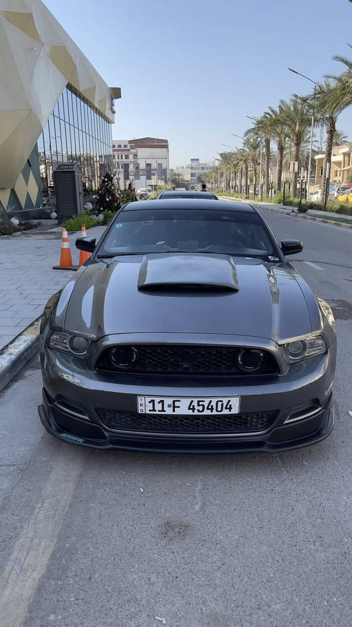 السلام و عليكم 
موستنك 2014 للبيع فقط
V6 3700
5 قطع 
ايبارك كشن سايق بس
ماشية تقريباً 100KM
حادث جاملغ و باب سايق مبدلات بس جاملغ مصبوغ
بدون شواصي و لغود 
كير و مكينة خير من الله 
السيارة معروفة بقوتها حيل 
سيارة ناصبة و حلوة
عليها برمجة طلال  
 مستعجل على البيعة  
خاص موجود او على الرقم 
***********
