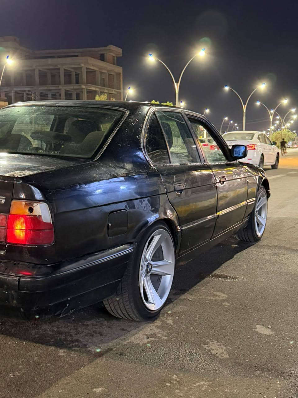 bmw 525 ،1993
سڵاو لە هەموو لایەک bmw525مۆدیل 93 سەیارەکە مەکینەی 525 عە دل تازە تەسفیت کراوە ماشااللە لە قوەتی خۆی بێزارە ڕەقەم موسڵ مە شروع وطنی  تەحویل و وەکالە غرامە بەشەر سە نەوی نوێیە تا30 تە بریدی  بەس قایشی نە قسە بە شەرت تاخم ویلوو تایەی نوێی لە ژیێرە سە یارەکە تۆزێی دە سکاری ئەوێیت سعری 36مەجالێکی برایانەشی تێدایە  ژمارەی خاوەنی +964 778 372 8850 واتسابیشی لەسەرە 
ادمین ❣️


**إذا كنت صاحب هذا الإعلان وتريد حذفه لأي سبب، رجاءا أرسل رسالة إلى الدعم الفني**