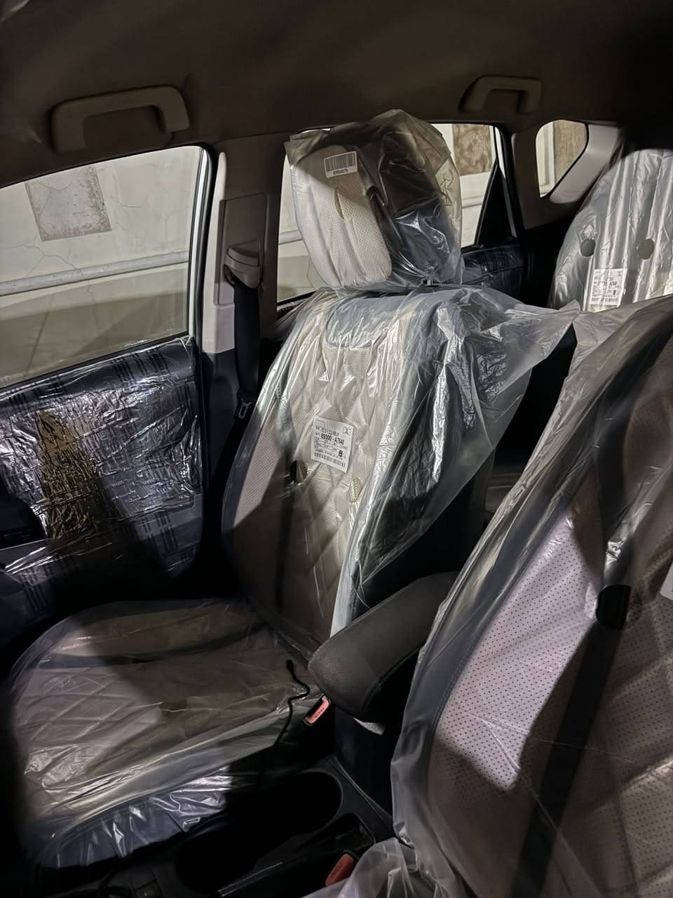 السلام عليكم كورلا 2018 هاتش باك وارد امريكي بيها صبغ جاملغين فقط بدون بحم ايرباك بردة فقط طاك  محرك 1800 كير محرك مكفول تبريد شغال رقم بغداد باسمي ماشية 150 الف كيلو مو ميل 
مواصفات 
مري شفط 
شاشة كامرة
تحكمات ستيرن 
كروز سرعة
رادار 
اشاير بالمري 
السعر 112 ورقة وبيها مجال للشراي 
عنواني بغداد البياع شارع الضغط 
***********
