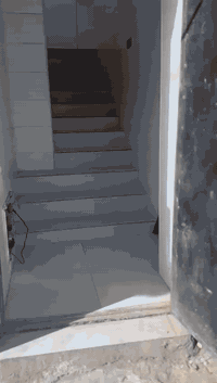 سلام عليكم الايجار قاعه شارع الورفلي 180متر ***********
