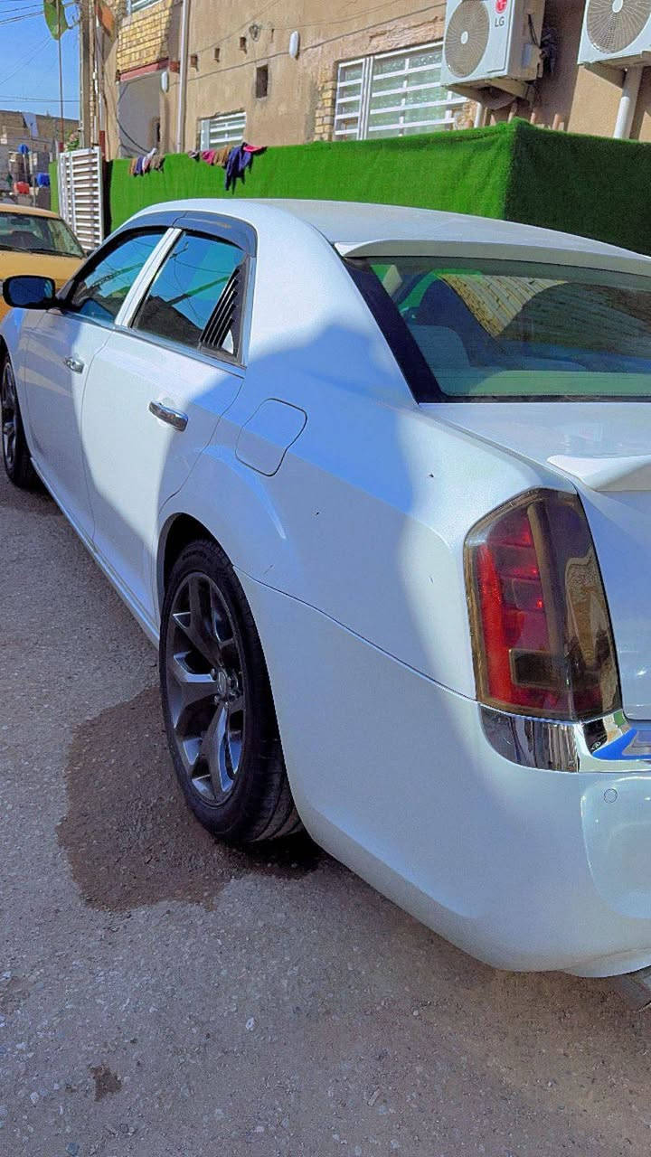 السلام عليكم
أوباما هيمي 2014 خليجي متومه شمالي طبق الأصل سنويه سليمانية 
مكينه 5700 هيمي           السعر (70 )
كير ومكينه كفاله عامه 
سياره كفاله لا كصه ولا ظربه كفاله عامه  مجرد بارد قليل
داوخل مدوشمه جديده سياره نظيفة كلش
 الأستفسار اتصل ع رقم ‏‪***********‬‏ ما متواجد ع فيس
