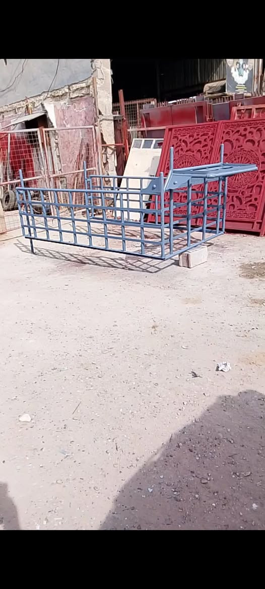 بيع محجر سياره السعر 450 وبي شي بسيط الرقم (***********)(***********)
