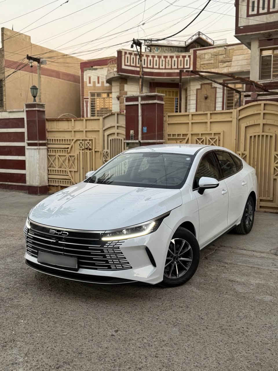 السلام عليكم 
BYD 2025 
ماشية 3000 فقط حالهه حال زيرو 
مكفولة من الصبغ والبارد والتبديل والفتح 
السيارة رقم بغداد تحويل مباشر بأسم المشتري 
السعر 20 مليون وبيهه مجال بسيط للشراي 
مكان السيارة بغداد 
رقم الهاتف ***********
