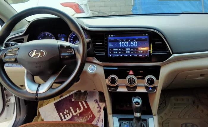 السلام عليكم هونداي النترا للبيع موديل 19شكل20 المواصفات فول 1/1 السياره مكفوله ماعدى شخط بالجاملغ والباب ومسحوب كرت وبيها حالوب خفيف والباقي كفاله السياره حلوه أحله من الصور رقم شمالي الجديد انكليزي وسنويه جديده هزه جديده لغاية 2030 بسمي حصرآ السياره جاهزه من كل النواحي 
السعر 155وبيه مجال
للتواصل ***********
