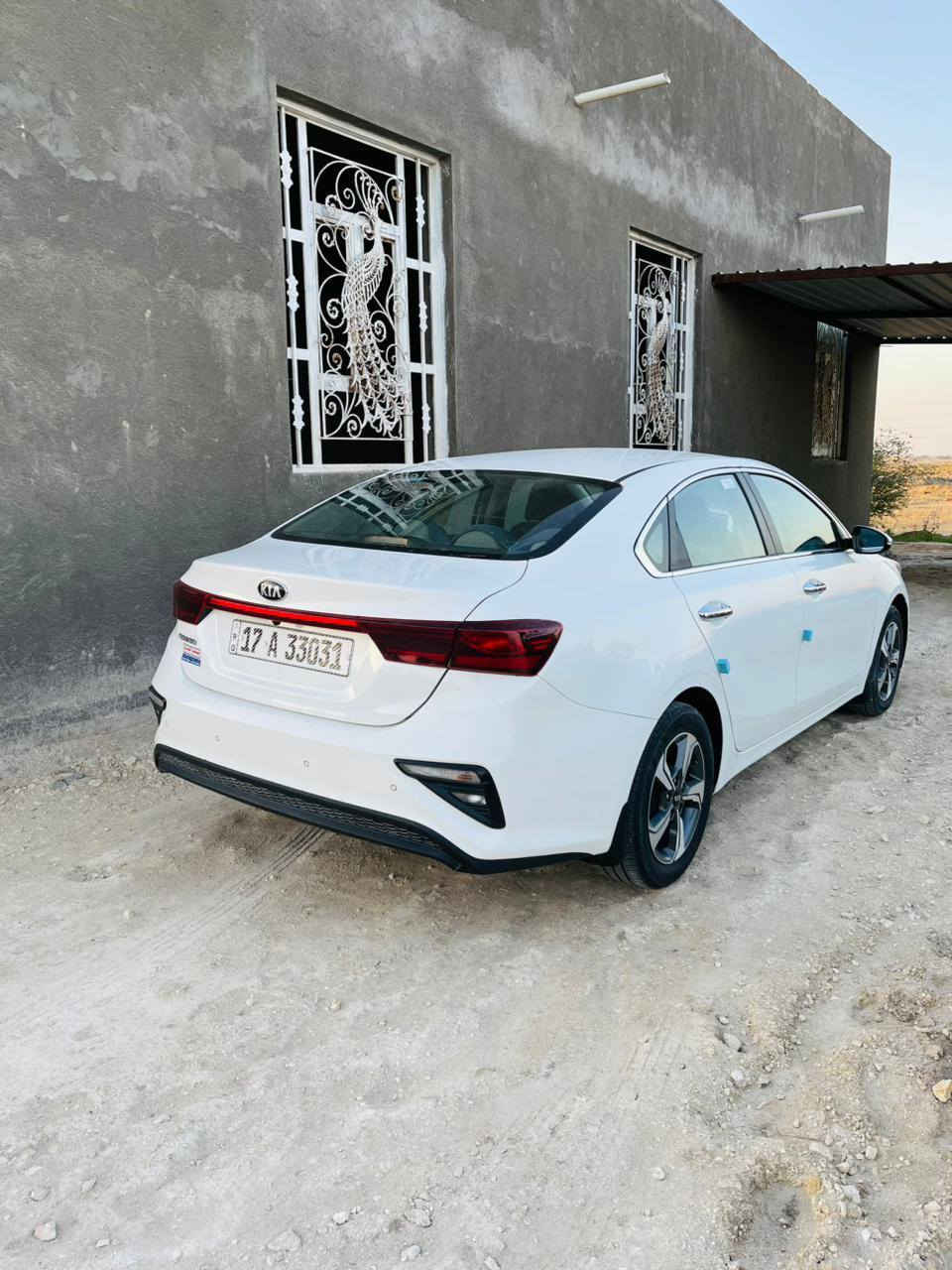 سلام عليكم
كيا سيراتو موديل2021 كفاله 

مواصفات السيارة 

تبريد قطعتين 

داخل لونين مرغرب 

اشاير بالمري + مري شفط

حساس خلفي + شاشه + كامرا 

رقم مثنئ بسمي صاعده هزه  جديد تحويل شوكت ميعجبك 

ماشيه 73 الف حقيقي 

عنوان السماوه

***********

168 مجال كلش بسيط اخوان
