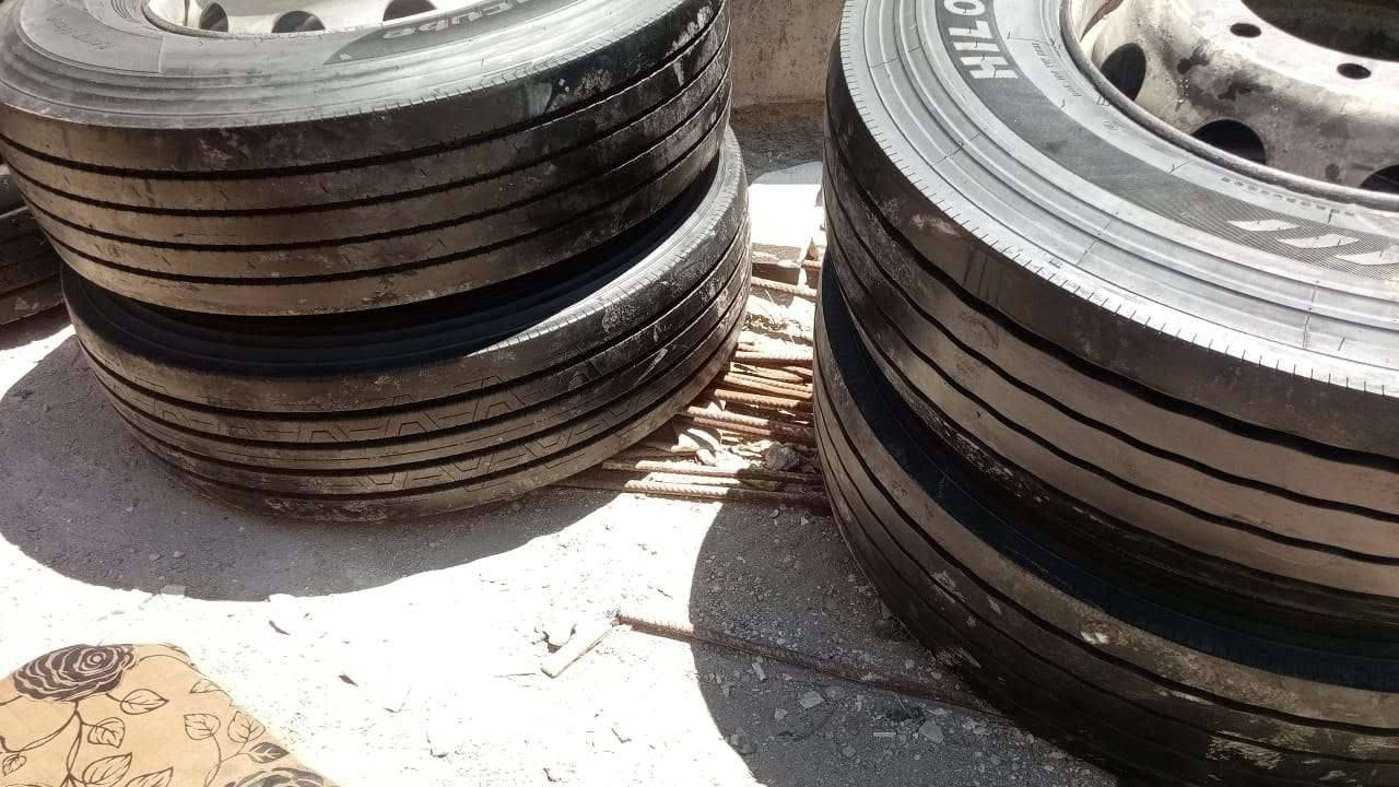 @نزلت عندي شروه كوشوك 315 على 80 على 22 ونص وكاله تاريخ صنع حديث وبلون على 385 على 65 على 22 ونص  55 باللون واطي لاصحاب محلات البناشر كله بجنطات0781389232


**إذا كنت صاحب هذا الإعلان وتريد حذفه لأي سبب، رجاءا أرسل رسالة إلى الدعم الفني**