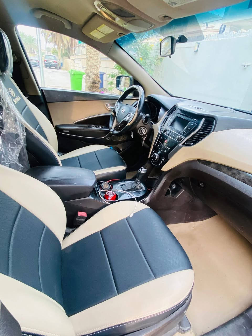 السلام عليكم
سنتافيا 2018 وارد امريكي 

محرك 2400 gdi 

تحكمات ستيرين
كشنات جلد
تخم تاير جديد 
صدر جديد 
تبريد قطعتين ثلج 
ماشية ١٢٠
٣ انظمة قيادة نضام ايكو اقتصادي وعادي وسبورت 

مانع الانزلاق مانع الانحدار 
تحكم ستيرن داخل بيجي واسود 
حادثها بسيط ومرفق جاملغ وبنيد السونار موجود داخل المنشور

السعر ١٤٨ بيه مجال حگ الجية السيارة متعوب عليها 
*********** بغداد
