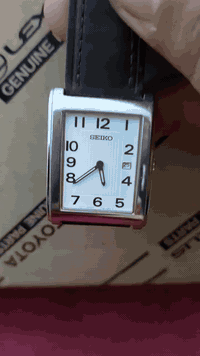 ساعة قديم البيع سعر خاص رقم 07775751280