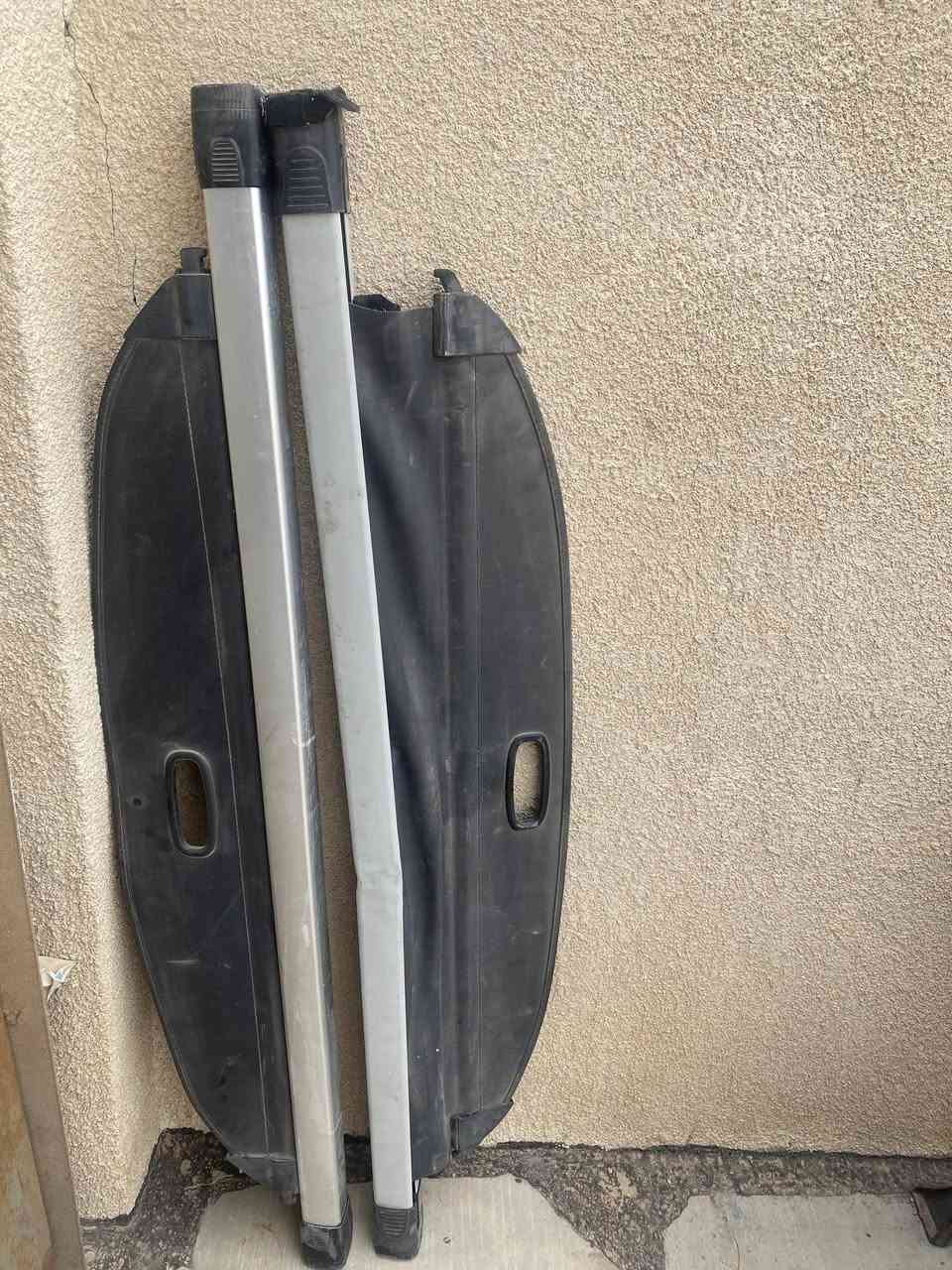 📢 أغراض سيارات للبيع (سبورتج وتوسان) - قـيّم وأخـذ 📢
السلام عليكم شباب، عندي هاي الأغراض زايدة عن الحاجة وأريد أبيعها، والمعاينة والصراحة قبل كل شيء:

1 فلنجة دسك سبورتج (الشكل الجديد 2022 - 2025):

 الحالة: شبه جديدة، اشتريتها بـ 90 ألف من الطالبية وطلعت الفلنجة مالتي ما بيها شي وصاحية.

 السعر: قيم وأخـذ.

2 دبل كامل جهة السايق

 الملاحظة: الدبل نفسه ما يفيد، بس تكدر تستفاد من القاعدة واللوية مالتها 

 السعر: قيم وأخـذ.

3 غطاء جنطة العدد ثنين (ستارة جنطة):

 ترهم على سبورتج (الشكل القديم والجديد) وحتة ترهم على توسان.

 السعر:  قيم وأخذ

4 تاير قياس 235/60/18:

 الملاحظة: مضروب بي بريك قوي يفيد اذا تخلي سبير

 السعر: مجاني

5 درايم شيفت (جهة السائق)  

 كايم بس تكدر تستفاد من اللاستيكات مالته.

لان اذا تحتاج لاستيكات بصعوبه تلكي او يمكن يتجفت مادري

 السعر: مجاني 

📍 المكان: بغداد / حي تونس افاق عربيه

📞 للتواصل والاستفسار: ***********

بي واتساب او تكدر تراسلني ع الفيس
