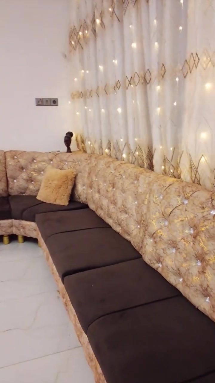 ديوان عراقي جديد ٨امتار ونص السعر ٢٠٠ قفلل


**إذا كنت صاحب هذا الإعلان وتريد حذفه لأي سبب، رجاءا أرسل رسالة إلى الدعم الفني**