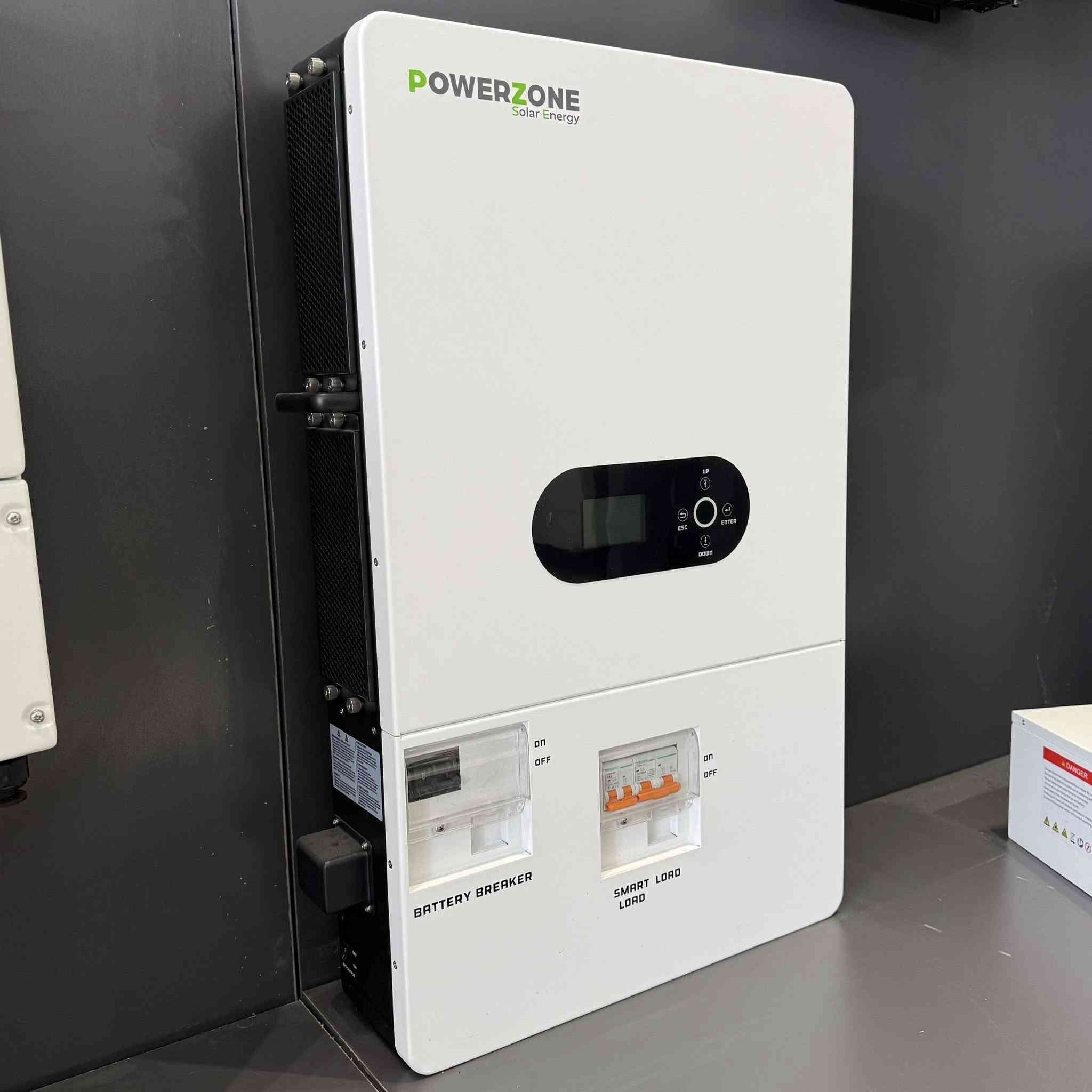 بور زون ( Powerzone ) Powerzone Solar Energy من العلامات التجارية الرصينة على مستوى الانفيرترات والبطاريات ومصممة حتى تتناسب وي ظروف البلد بسعرها وكفاءتها 
إنشاءات الرافدين للطاقة الشمسية  عمدت على ان تكون موزع معتمد لهاي المنتجات في واسط  والهدف توفير منتج رصين وسعره جيد

***********
***********
