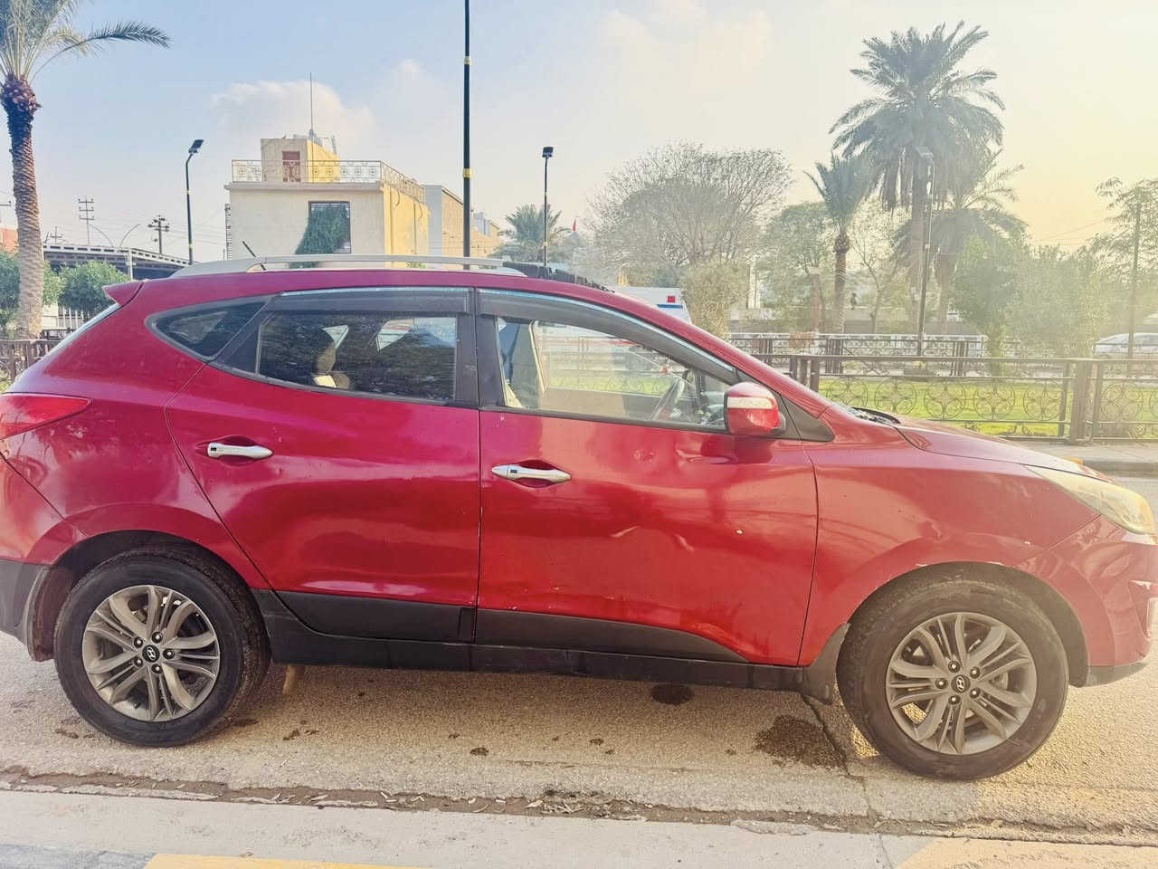 سياره توكسان 2015 خليجي 

تبريد قطعتين ثلج 🩵 وتدفئه 

محرك 2000  كلش ناعمه واقتصاديه 

السعر «109»
    اذا لكيت توكسان بهيج سعر اني اشتريها

استفسار اكثر ***********
