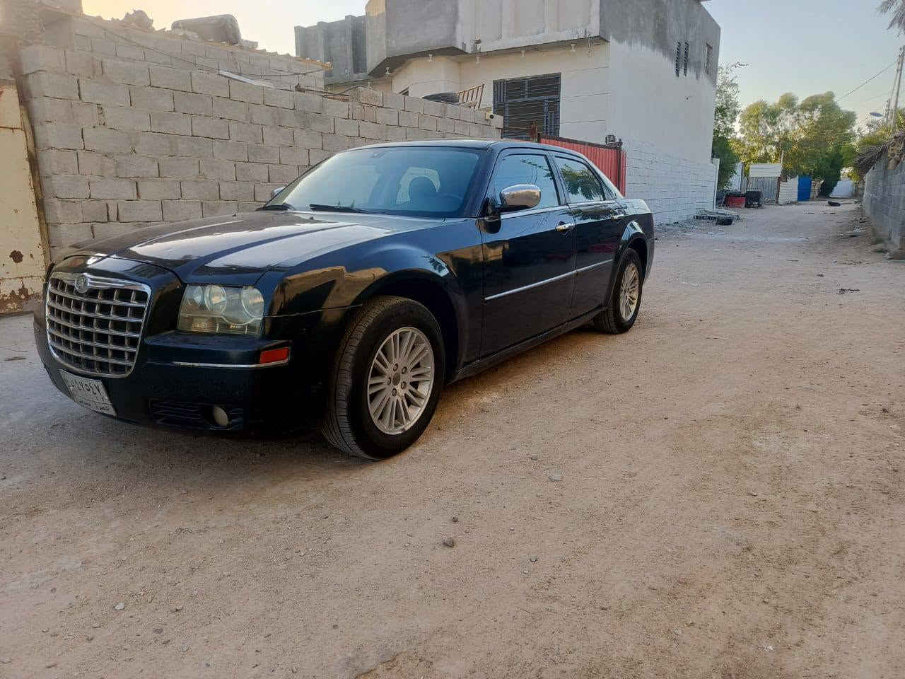 اوباما موديل 2010وارد كندي مكفولة من الظربه جاهزه محرك 3500اصل محرك وكيرتمام تبريد حداديه كهربائيات اربع جوكات تخم تاير  لايت زنون سنويه 28 بيه رشات صبغ استخدام شخصي السعر 100العنوان بصره ***********
