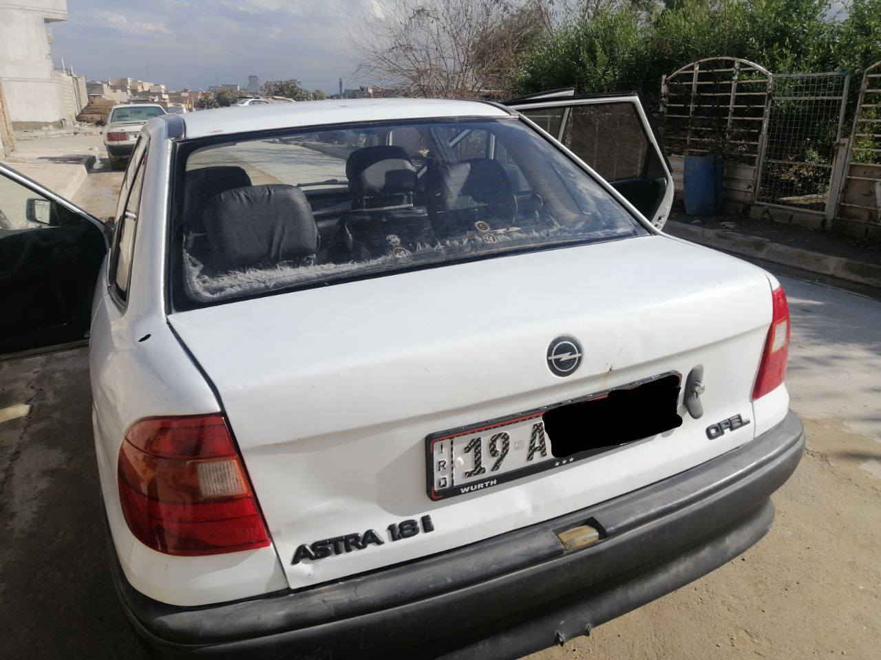 السلام عليكم اوبل استرا موديل 93 حجم 16 محرك قبق اسود بي بداية رخاوه رقم دولي كربلاء سنويه جديده الى2031 باتري جديد طخم تاير جديد بيها صبغ جاملق خلف السايق وباب النفر مسبوغ والصندوق مبدل دوشمه جديد السياره بسمي واني الشرعي السعر 37 وبيها مجال قليل مكان الموصل الجانب الأيمن التواصل على الرقم ***********.
