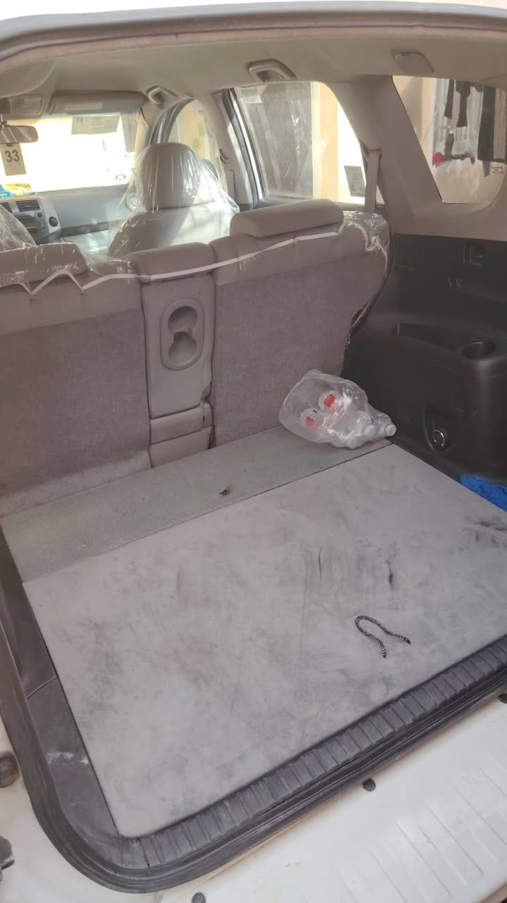 🚗 للبيع: تويوتا راف4 نقد او قسط
الموديل: 2011 (للبيع قسط او نقد)
المحرك: 4 سلندر 2.4 لتر VVT-i
ناقل الحركة: أوتوماتيك
نظام الدفع: أمامي أو دفع رباعي (حسب الفئة)
الوقود: بنزين
عدد الركاب: 5
لون: أبيض
سبير خلفي خارجي
جنوط ألمنيوم
تبريد ممتاز / مكيف قوي
سيارة عائلية مرتفعة واقتصادية
🔧 المواصفات المعروفة لهالفئة:
قوة المحرك تقريباً 170 حصان
صرفية بنزين تقريباً 8–10 لتر لكل 100 كم
وسائد هوائية
ABS مانع انزلاق
مرايا كهرباء
نوافذ كهرباء
سنتر لوك
للتواصل علا الرقم التالي 

‏‪***********‬‏   وتساب 

***********.  وتساب 

*********** وتساب
