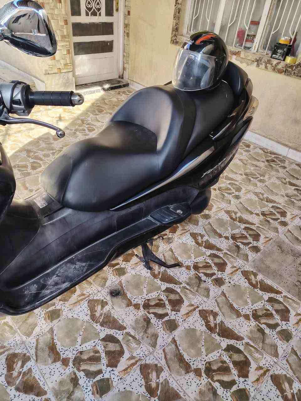 فورزه صفر تسعه بحاله الوكاله
ويل ذهبي
تخم تاير
تدفئ شغاله
سايد بريك شغال
وياه صالنصه البلاديه
فول حداديه
بصمه مع سويج طوارئ
كشر بحاله الوكاله
السعر مليون وميه وبيه مجال
العنوان بابل شارع الطهمازيه قرب مستشفى الإمام الصادق عليه السلام رقم الهاتف ***********
