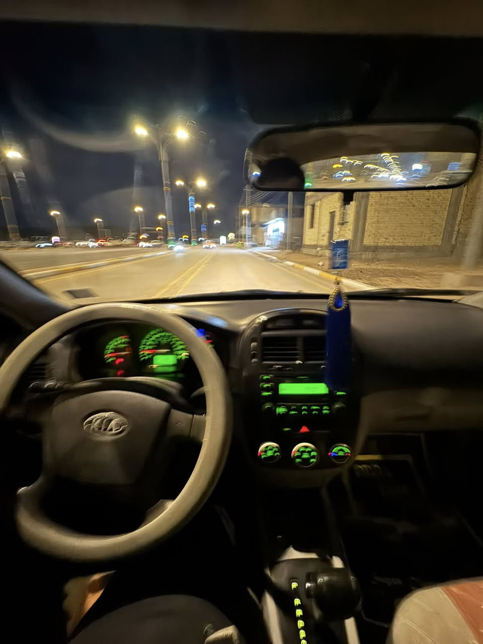 كيا سبكترا 2009 رقم كربلاء ب اسمي .حداديه جاهزه تخم تاير جديد باتري جديد كير سليم المكينه بيه تنقيص. تبريد ثلج  ضرر السياره ضرر جاملغ امامي السعر 83  
***********
