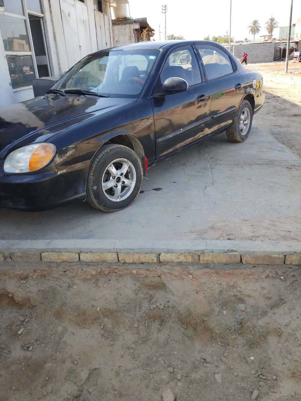 سوناتا موديل 2000 محرك بلادي كير عادي السعر 30 بيه مجال الرقم ***********
