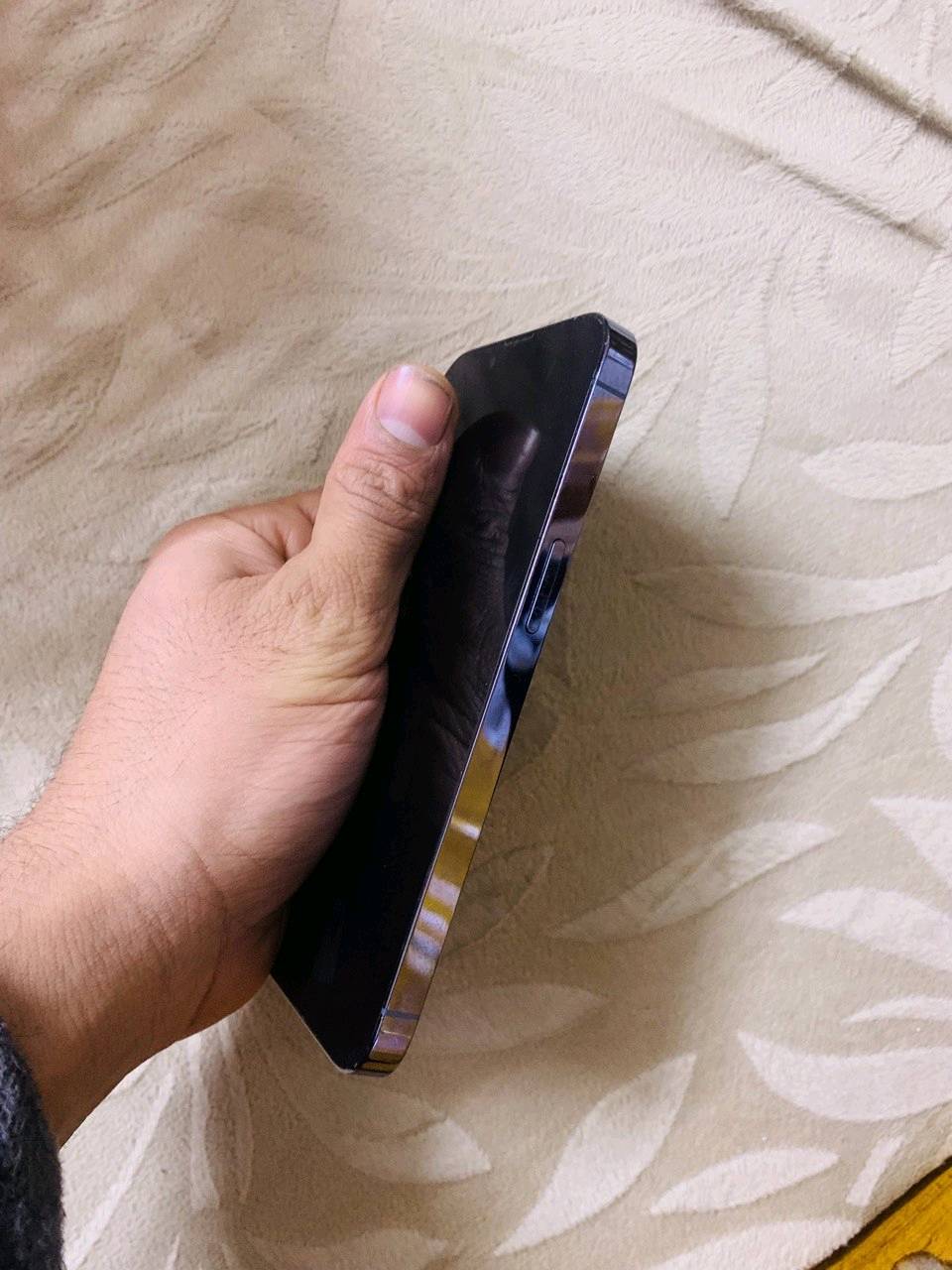 #ايفون 13 برو فقط

ذاكرة 512 /بطارية 95% / تك سيم / نموذج M نورمال مايعبر هوى
#سعره 560 الف

***********
***********