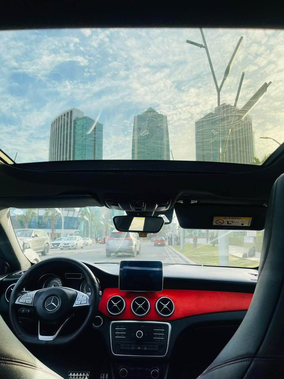 Mercedes CLA 200 2015
مۆدێل ٢٠١٥ BCM خەلیجی 
فول مواسفات
پانۆراما و کوشین خزن کارەبایی
مەکینە ٢٠ تۆربۆ
١٦٤٠٠٠ کم رۆشتوە
گێر و مەکینە کەپس
هەموو شتیکی زەمان 
چوار پارچە سبوخ 
سەنەوی تازە 
٢ ملیۆن غەرامەی لەسەرە دەگەرێتەوە
سعر ١٤٧ مەجال
0750 421 2741
