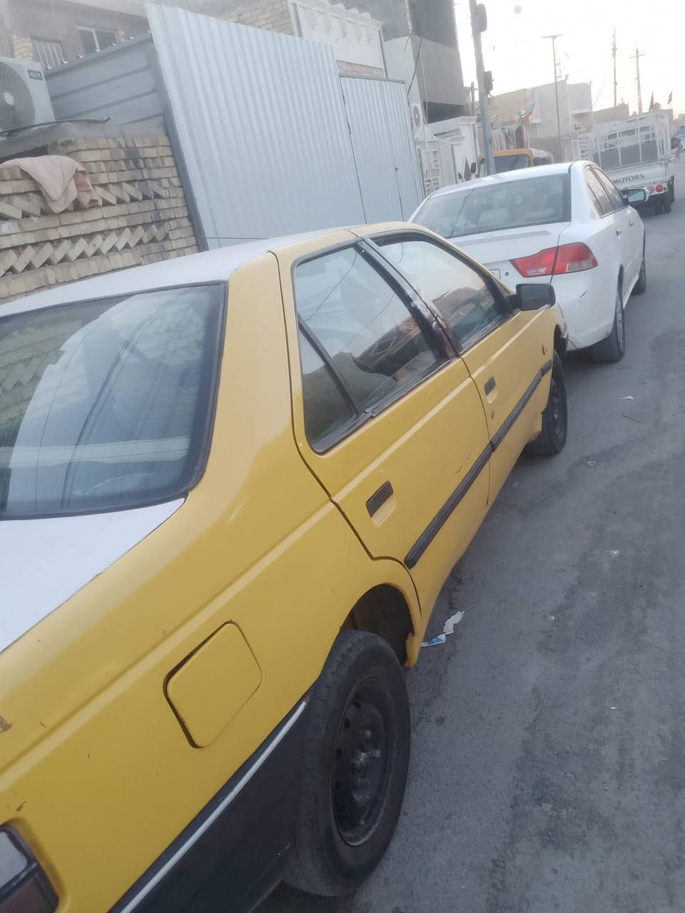بيجو روئ موديل 2009 رقم دولي صدر جديد تبريد شغال كامله من كلشي اكسل جديد كهربائيات كله شغاله السعر 25ورقه ***********
