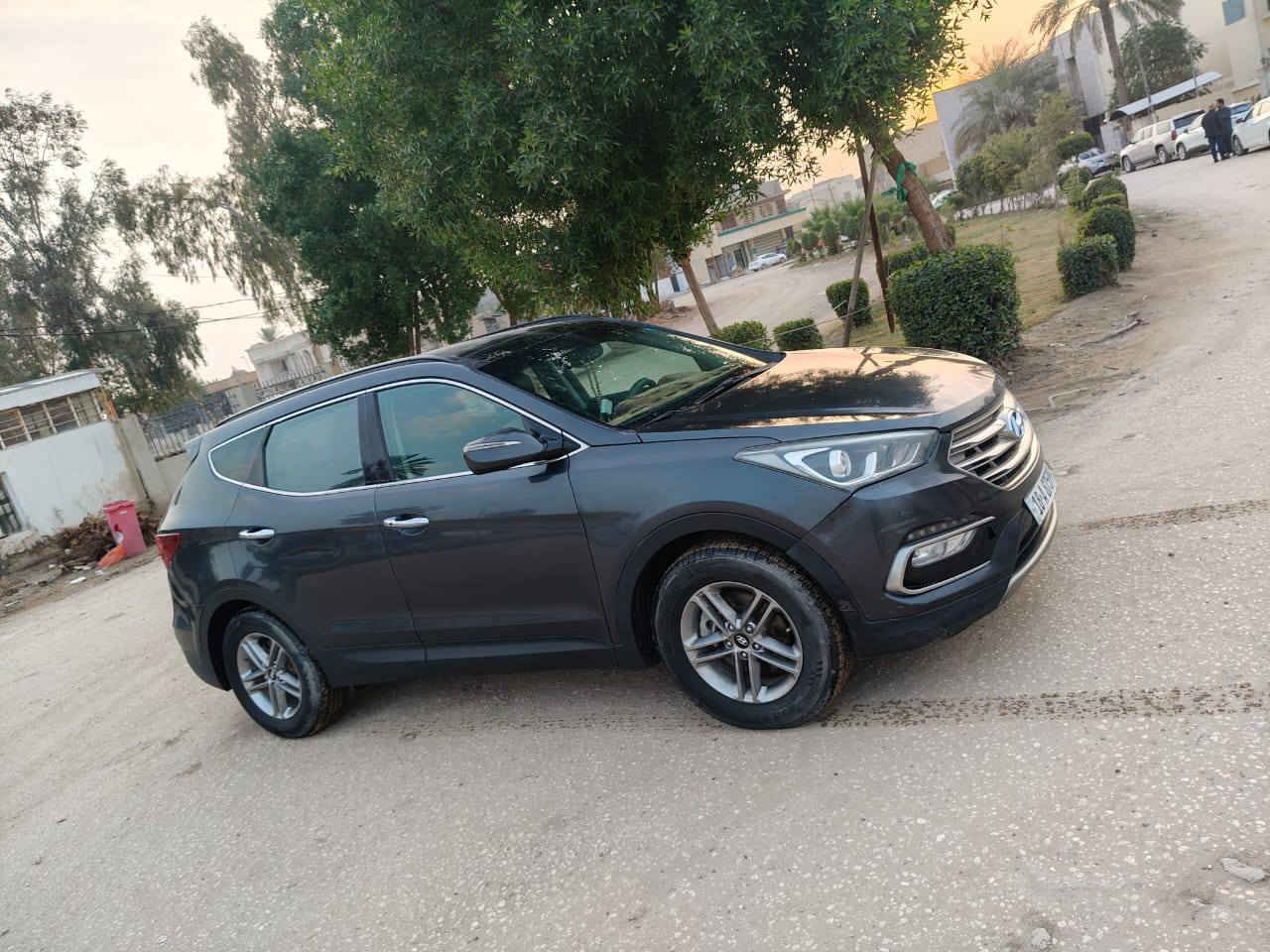 سنتافي فول مواصفات واحد على واحد موديل 17رقم بابل دولي مكينه 2400 جي دي اي كشنات جلد كهرباء تخم تاير جديد حداديه جديده مكاني بابل السعر 160 وبيه مجال مكاني بابل اتصال ***********
