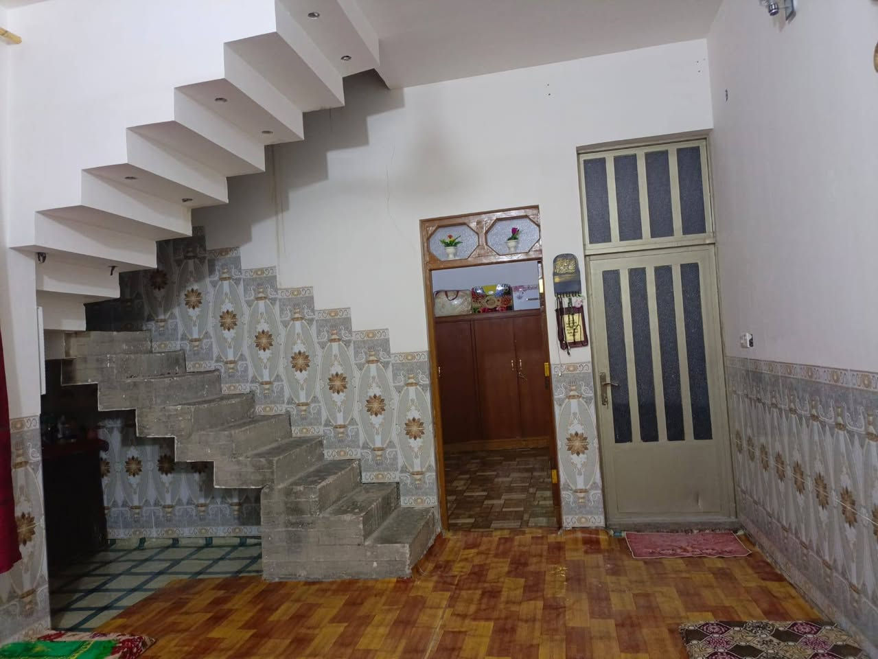 ***********//***********
