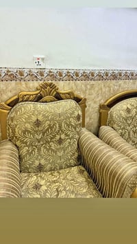 تخم • ١٠مقاعد • كنب