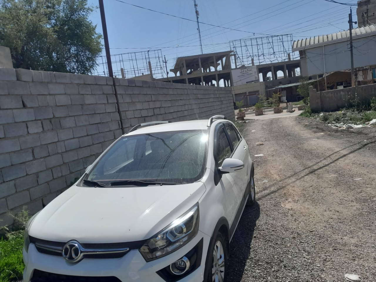 � للبيع – سيارة BAIC X25 موديل 2020
📍 الموقع: ديالى الخالص
📌 رقم: ديالى رقم انكليزي سنويه لل 2031
🎨 اللون: ابيض
📄 السيارة: حرة ثاني يوم باسمك
ماشيه :  28 الف

⚙️ المواصفات:

محرك 1500 سي سي (تيربو)
گير أوتوماتيك سبورت
مكينة وگير ياباني
شاشة لمس
حساسات خلفية
تحكم بالستيرن
إشارات بالمرايا
مثبت سرعة
تبريد شغال
كشنات جلد
السعر : 85 وبيها مجال
💎 سيارة نظيفة
للإستفسار التواصل : ***********

