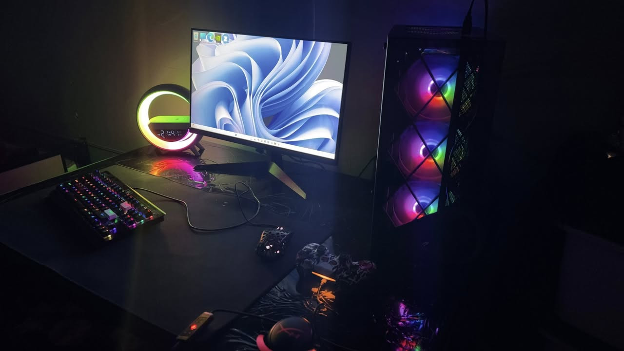 سلام عليكم تجميعه كامله مكمله ما بيه اي نقص المواصفات :-
تبريد ماءي 1710700k 4.7GH
Ram16
Gpu. 1660 super Gigabit
Pwer550
1Tb ssdm.2
Ssd256
مواصفات الشاشه
Ips 165 hz 1080p24ing Gagabit
بي شاشه لاضهار معلومات الشحن Ups1500va
ماوس كيبورد او سماعه هايبر اكس كلاود 2 مع ماوس باد وسبيكر خارجي واسلاك التوصيل مع جوستك بلي فور
رقمي ***********
السعر كامله 900 او بيهة مجال بسيط
H1
