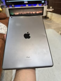 ايباد ٨ • ١٢٨ • بطاريه مبدله