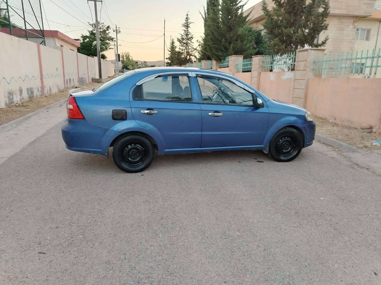 ئەڤیۆ 2009  گێڕ عادی تەبرید لەسەر سویچ گێڕو مەکینە بەشەر  سەیارەکە دواو پێشی کەپسە تەنها دوو دەرگای بۆیاخە لەسەر ساغی  زۆرپاکو وانە سە نەوی بەسەر نەچوە  نرخی 44 گەڵاو مەجال ژمارەی خاوەنی ***********/ *********** السليمانية, العراق
