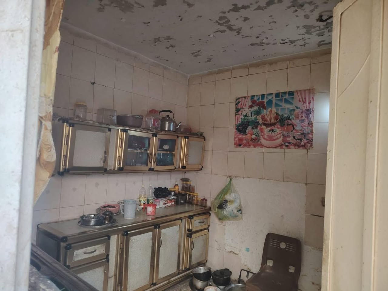 � من قسم عقارات مكتب أساس

🔥 بيت للبيع – موقع مميز ومساحة كبيرة 🔥

بيت سكني مرتب يصلح للسكن العائلي وبمواصفات ممتازة 👌

🔹 5 غرف
▪️ 3 غرف بالطابق الأول
▪️ غرفتين بالطابق الثاني
🔹 استقبال + هول
🔹 مطبخ
🔹 حمام
🔹 طارمة

📐 المساحة: 230 م²
📏 الواجهة: 11.5 م
📏 النزال: 20 م

📍 الموقع: العسكري الأول – قرب جامع الجوادين

📞 للاستفسار والمعاينة:
☎️ ***********
☎️ ***********
