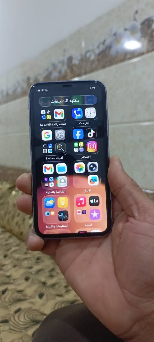 سلام عليكم 
ايفون 11عادي برو
فيس ايدي
الذاكره128
نظافه فول
بطاريه74
للبيع او مراوس هنر 
شعندك نزل
***********
