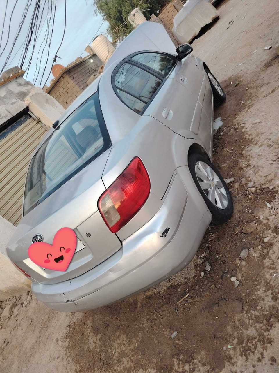 كيه ريو 2009 خاليه من عيب شرعي متجايه سياره كير مكينه وحداديه جاهزه سياره سعره 50 وبيها مجال ومكاني ناصريه رقم الهاتف ***********
