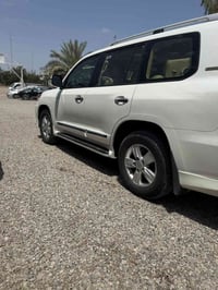 لاندكروز ٢٠١٥ • رقم بغداد • سونار