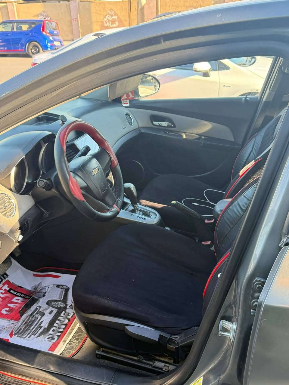 سلام عليكم شوفرليت كروز مديل ٢٠١٢ خليجي سياره بيه ٣ قطع صبغ الجاملغات الخلفيه وباب فقط سياره نبريد تدفئه مكينه كير خير من الله حداديه السع، ٦٨ وبيه مجال مكان بابل حله 
للاستفسار 
***********
