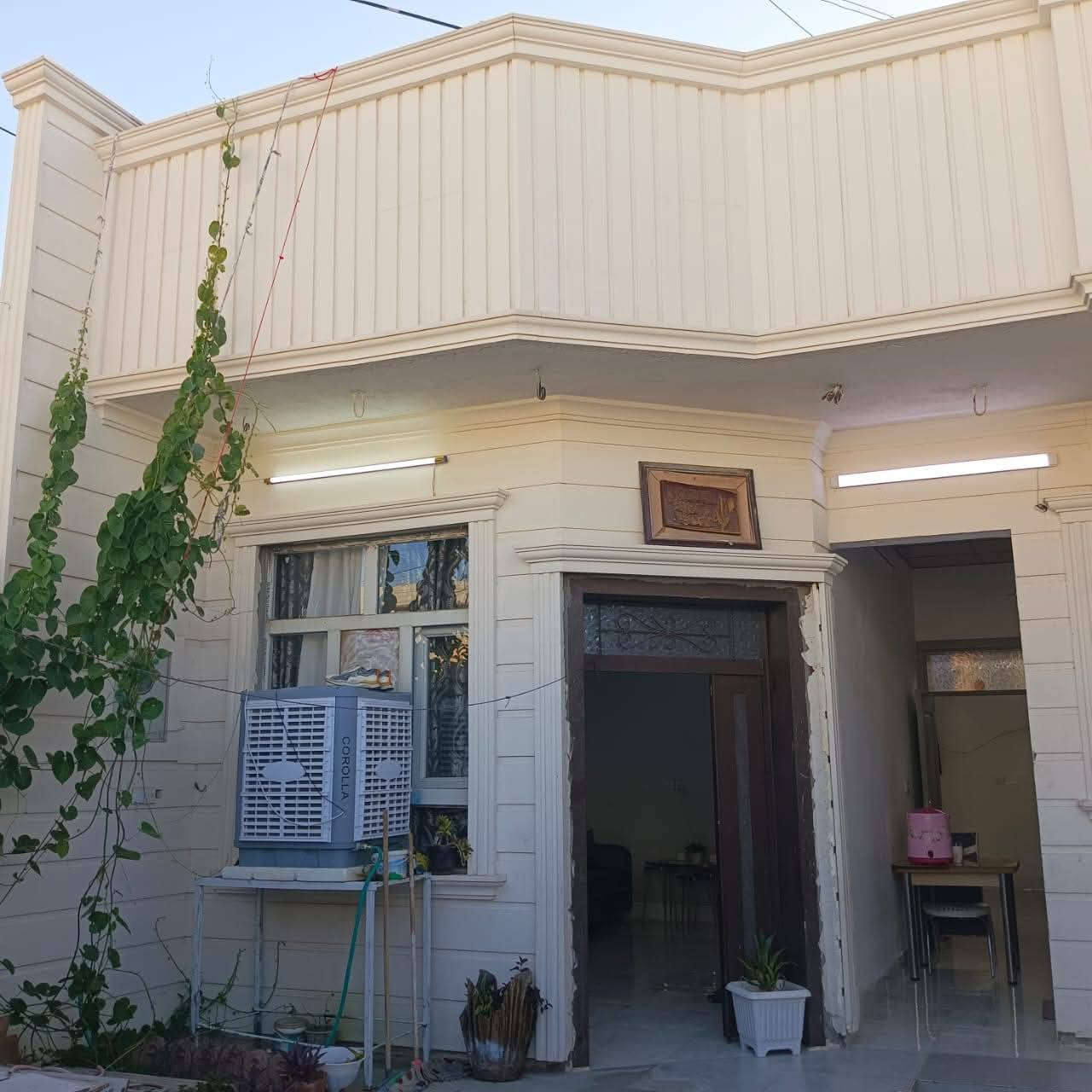 دار رقم لبيع دار رقم مساحته 175متر في حي النصر قرب جامع المدينه المنورة ***********
