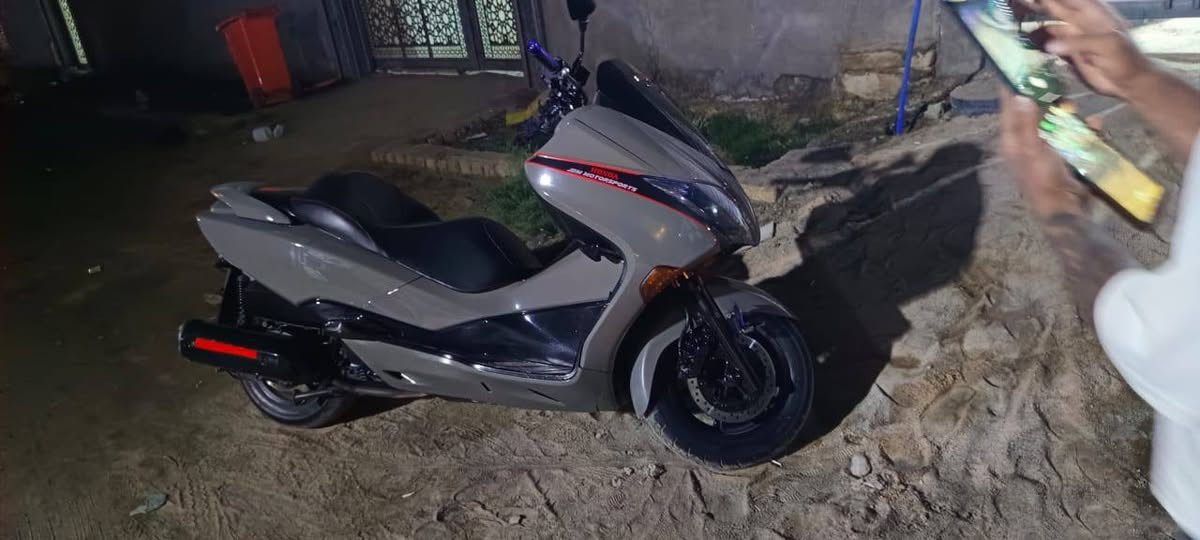 سلام عليكم فورزة010فول مكفولة من كلشي مكينة ممفتوحة كير شغال عادي أو اوتماتيك يرادلهة س باتري كلهة شغالة ماكو شي ميشتغل مكانهة كربلاء السعر مليون وتلثمية بيهة مجال بصيط ***********
