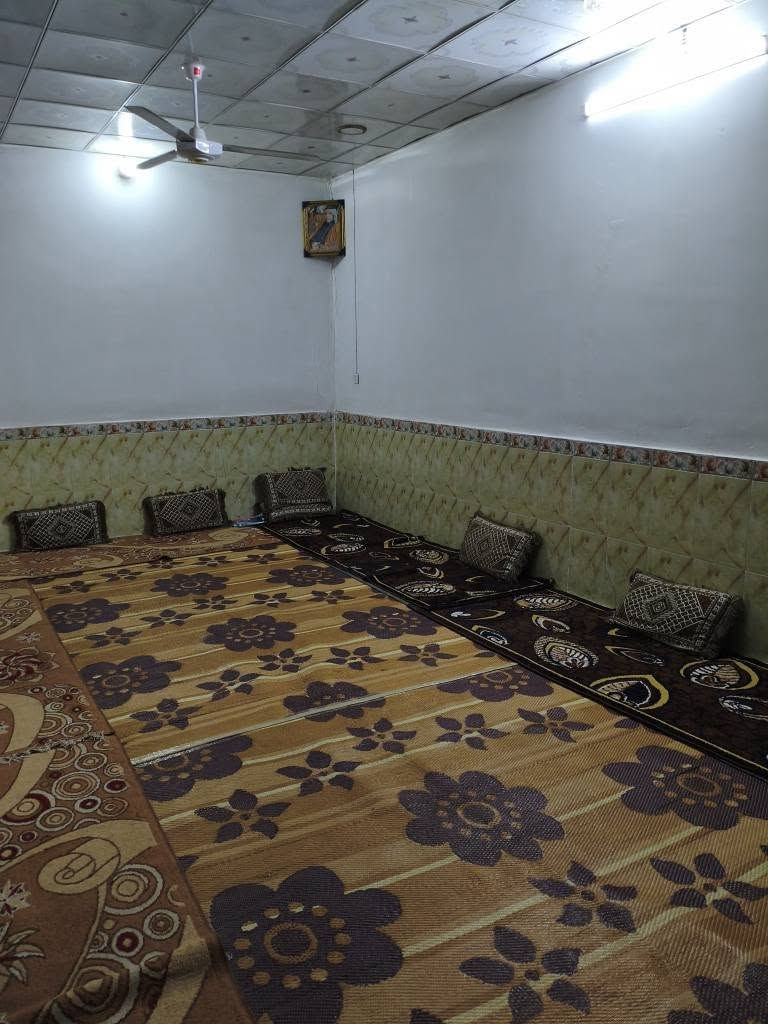 ارض زراعية للبيع طابو زراعي في الكوفة علوة الفحل مجاور مشروع ماء علوة الفحل مساحة 600م واجهة 17.5م نزال 34م بيها بيت مساحة البناء 160م يحتوي على غرفتين وصالة واستقبال ومطبخ وصحيات داخلية وخارجية وحديقة وطارمة كبيرة مع ساحة كبيرة امام البيت السعر 115 وبي مجال للشراي للاستفسار اكثر الاتصال على ارقام المكتب 
***********
***********
او مراجعة مكتب الحسيني للعقار في حي ميسان الشريط قرب شارع عودة النجف, العراق
