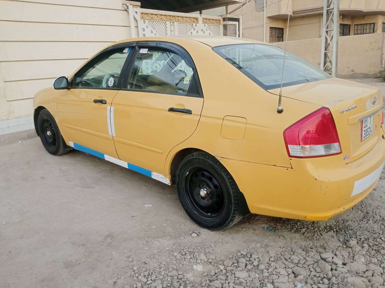 كيا سبكترا موديل 2008 مكينة وكير خير من الله رقم بغداد بسمي مكينة 2000 بجم كبس السيارة بيها تبديل بابين عكس السائق العنوان ديالى بعقوبة السعر 70 بيها مجال ***********
