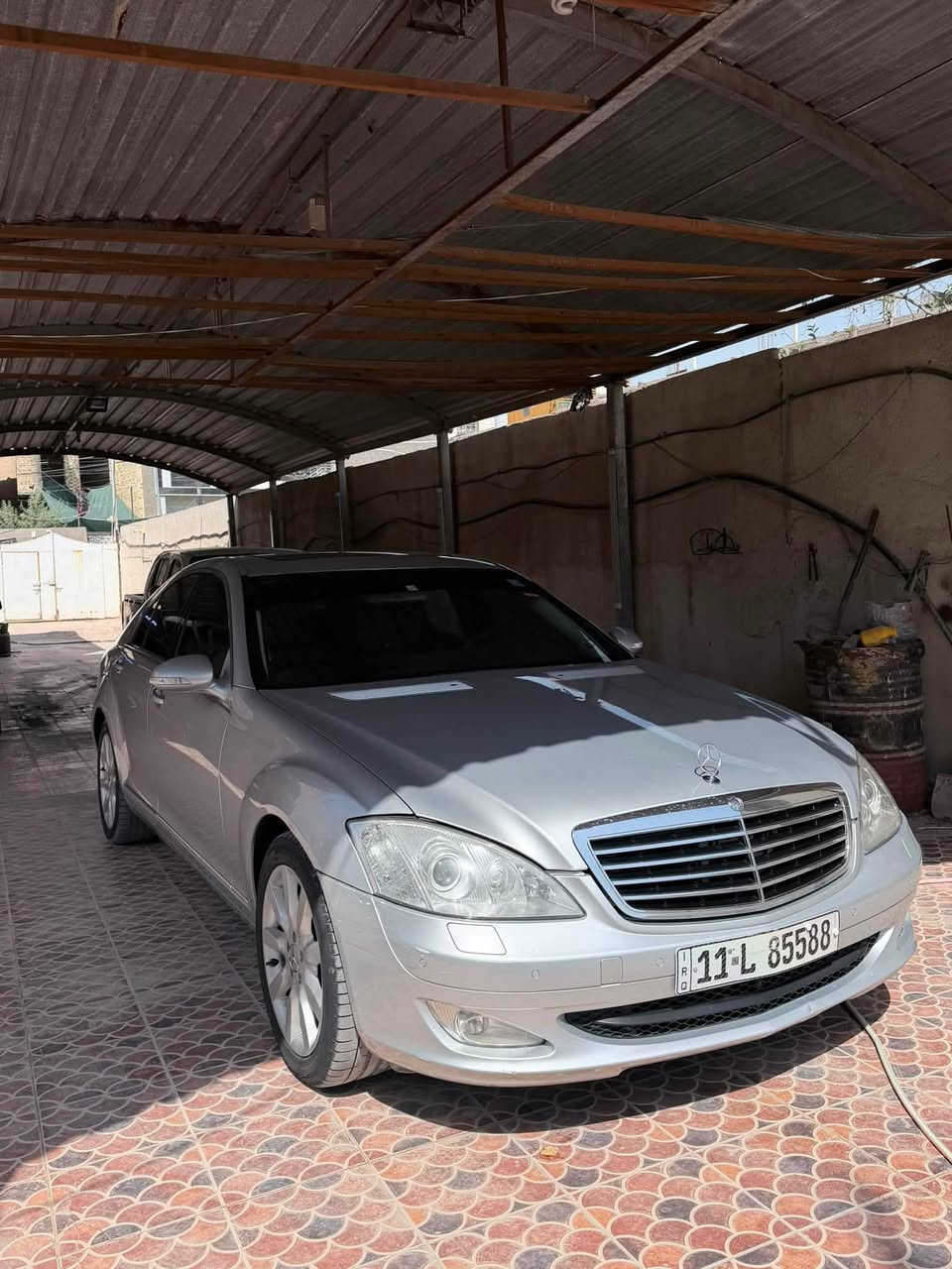 السلام عليكم
مرسيدس S350 بيع او مراوس حسب القناعه 
باب قصير وارد يابان ماشيه 187 الف كيلو حداده تخم تاير جديد ادامه كامله جديده مانقصه شي سياره جاهزه 
رقم بغداد تحويل ثاني يوم
6 سلندر بيه نص قماره صبغ اثر جراد و بخشم الجاملغ امامي بارد ع كد 4 اصابع 
معروفه مواصفات الباب قصير فول مواصفات عدا المساج مكان السياره البصره التنومه مدينه النرجس السكنيه ***********
بيع او مراوس سعر السياره 185
