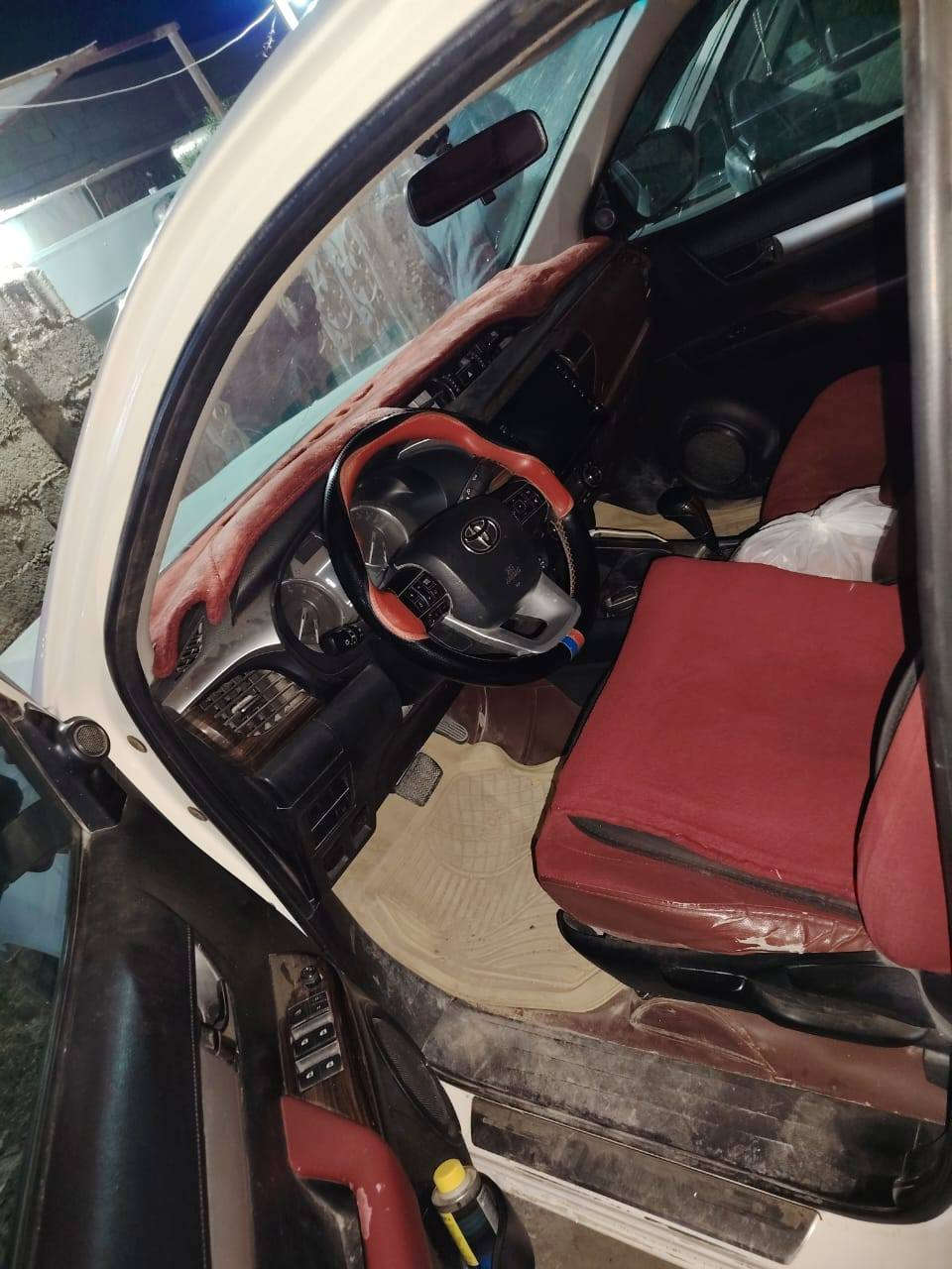 السلام عليكم
 للبيع تيوتا عذاري 2021فول
رقم اربيل دولي تحويل مباشر
ماشيه 176 الف بيها باب تبديل.
مكانات بارد  بيها حار بالدوسه شبر
وبالجاملغ اقل من الشبر االسعر250بيها مجال قليل
للاستفسار الاتصال على الرقم ***********او
***********
