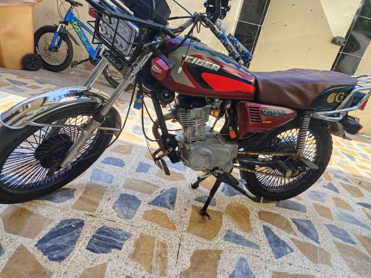 سلام عليكم ماطور 2021 شرط ما مفتوح تحريكه فول كلشي ما يعوزو سعر 475! واتساب ***********

