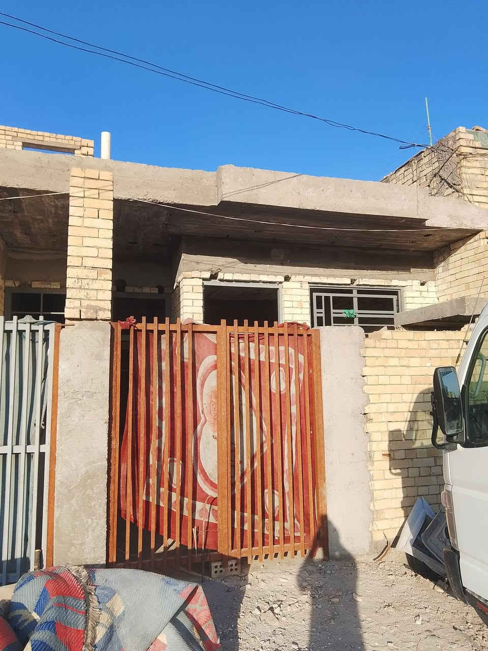 السلام عليكم
هيكل 85 متر للبيع
شارع 2/8

شارع 10 قرب ضهر القلعة 
للاستفسار الاتصال 
***********
